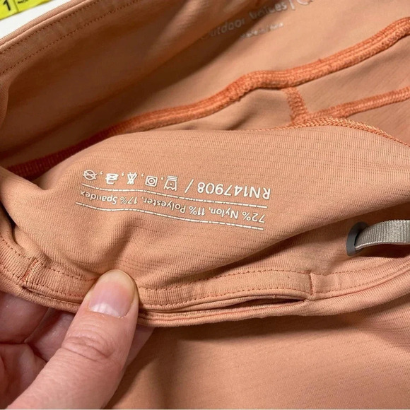 Outdoor Voices Cropped Capri Legging Size Medium - Picture 8 of 10